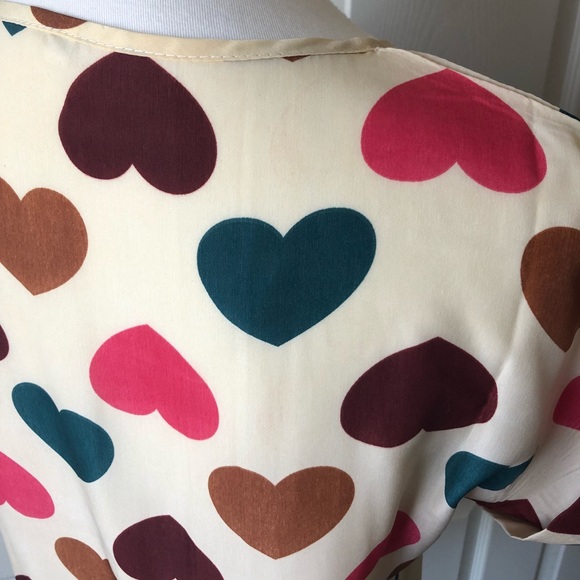 🔥🔥Short Sleeve Heart Blouse - Picture 3 of 3